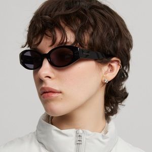 NWT Holzweiler Lieben Sunglasses in Black